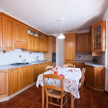 Paola Apartment *
